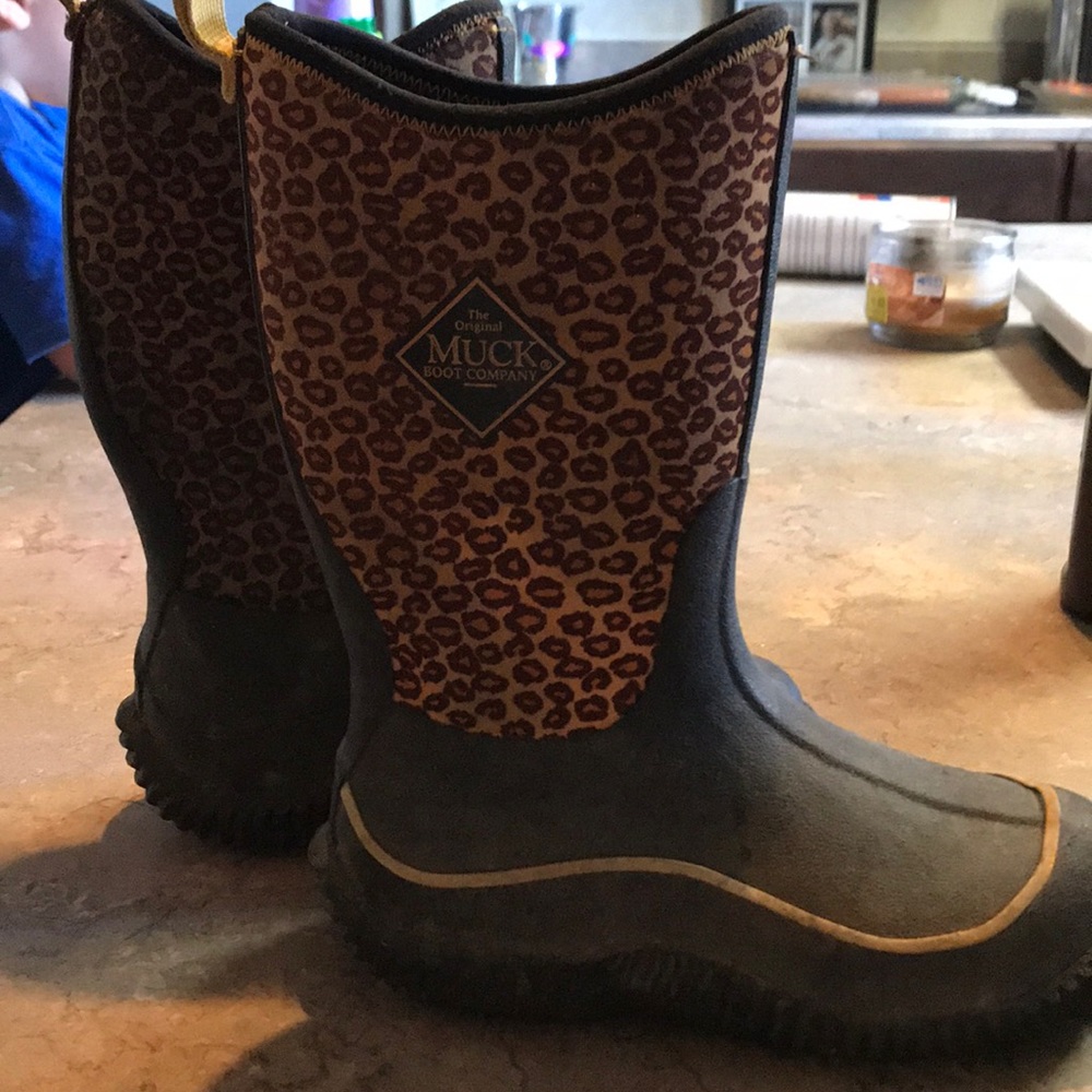 Muck boots! Perfect condition! Just need washed!